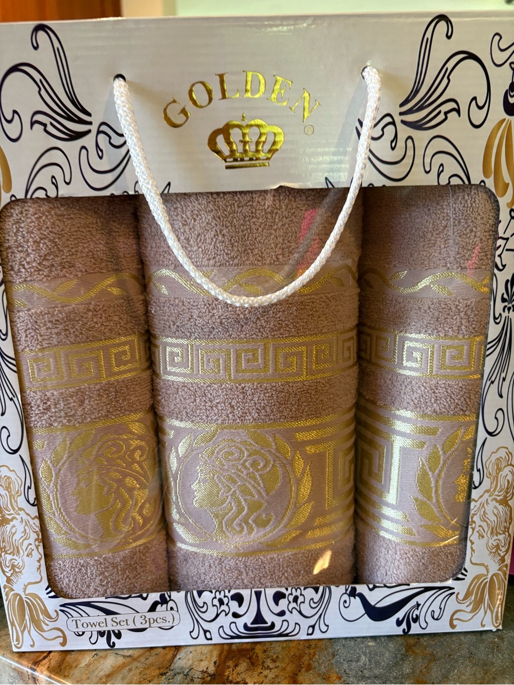 NWT NIB Rose Pink Greek Key Grecian Bath Towel Set Versace Vibes!!!